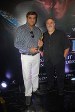 at Titanic 3D screenng in PVR, Juhu on 22nd March 2012 (20).JPG